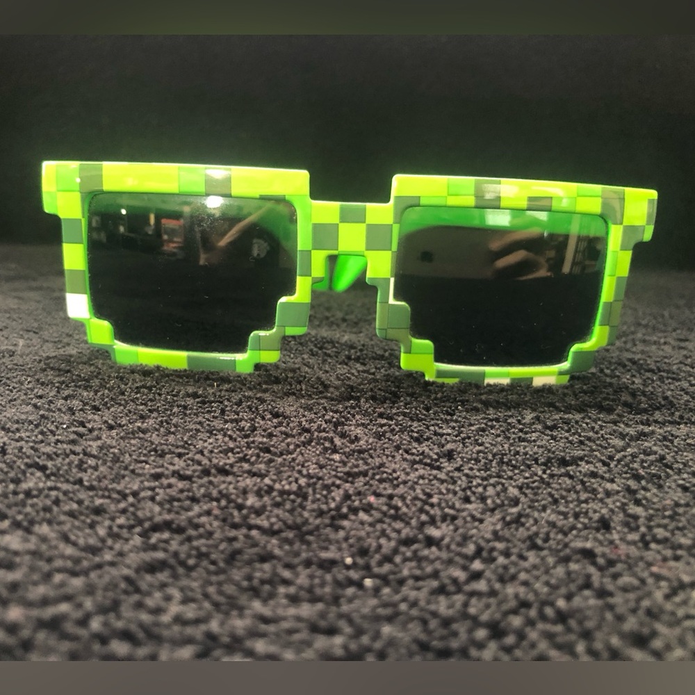 Minecraft Green Pixelated 8-Bit Sunglasses Adult